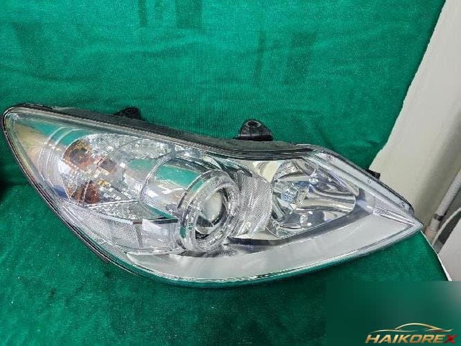 Hyundai Genesis 2008 — фара правая 92102 3M000