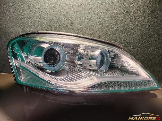 KG Mobility Chairmann 2012 — фара головного света правая LED/HID