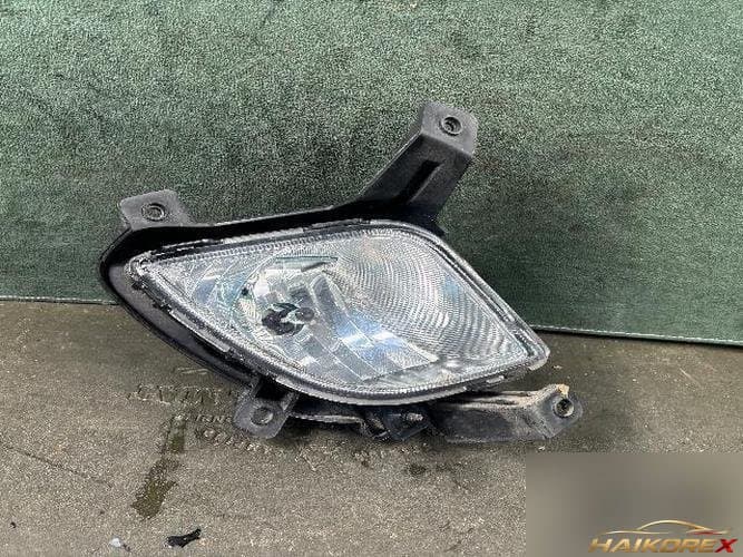 Hyundai Tucson 2010 — противотуманная фара левая (водительская сторона)