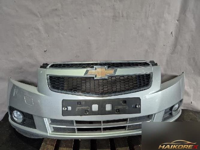 Chevrolet Lacetti 2010 — передний бампер