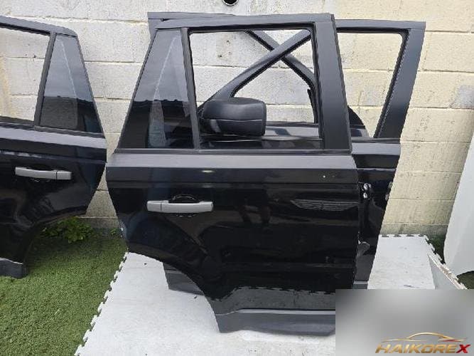 Land Rover Range Rover 2008 — дверь задняя правая