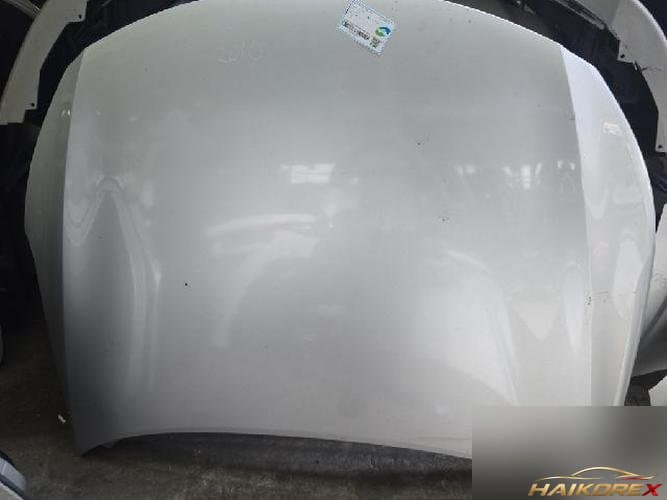 Kia K5 2011 — капот