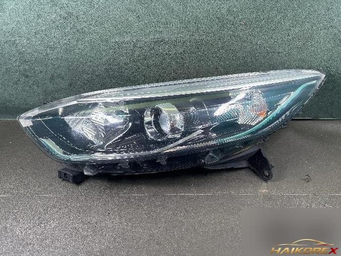 Renault QM3 2015 — фара левая