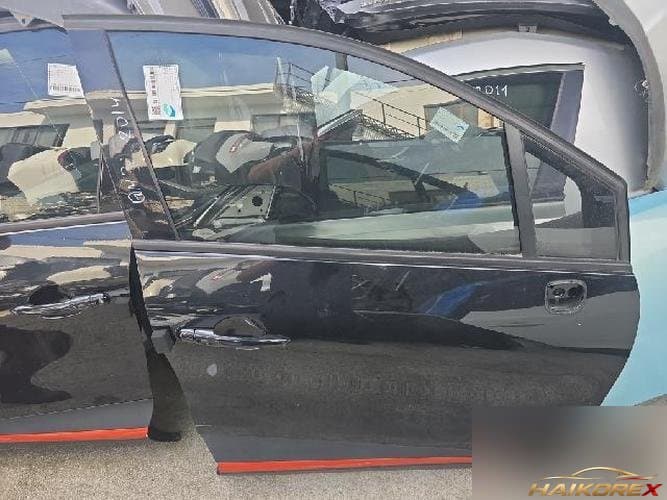 Renault QM3 2014 — передняя дверь правая