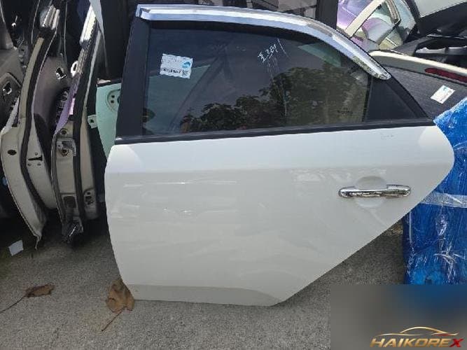 Kia Forte 2010 — дверь задняя левая