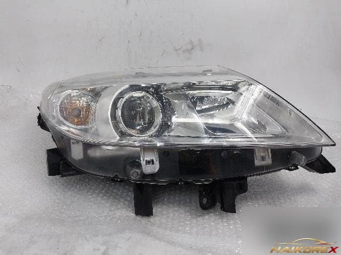 Renault SM5 2010 — фара правая 260100066R