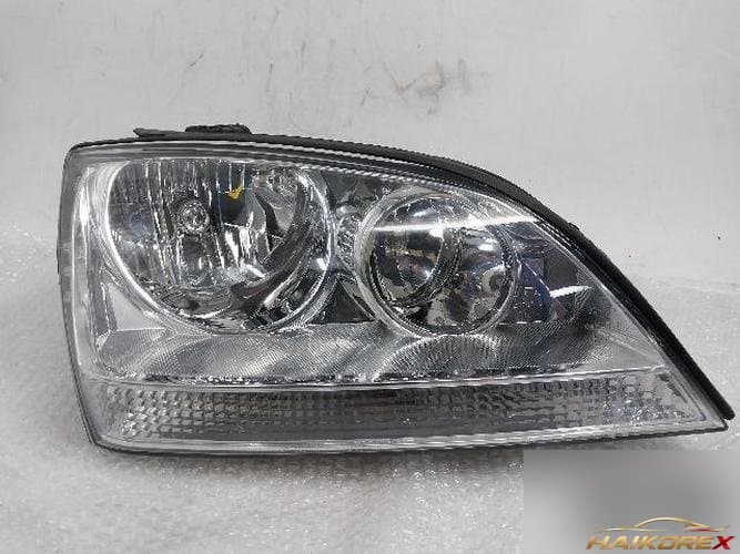 Kia Sorento 2006 — фара правая