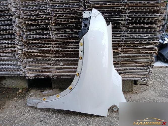 Chevrolet Trax 2014 — крыло левое