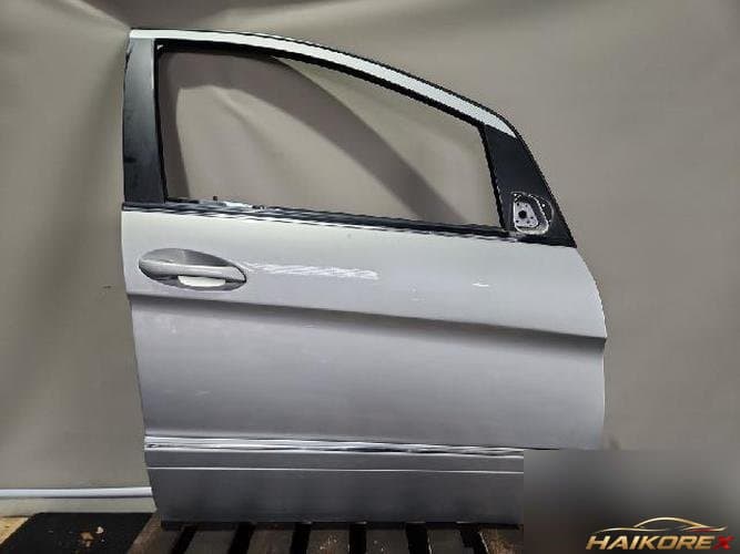 Mercedes-Benz B-класс 2010 — передняя дверь правая