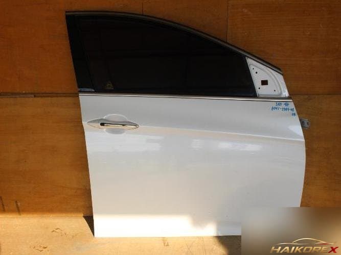 Hyundai i40 2012 — передняя дверь правая 760043Z000