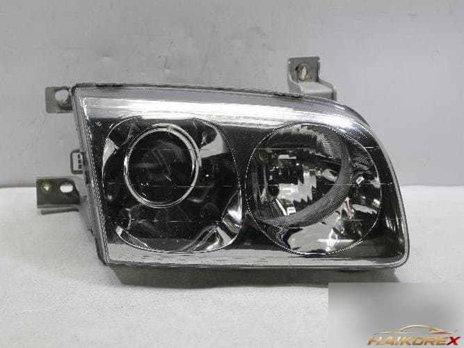 Hyundai Trajet 2007 — фара правая 921023A500