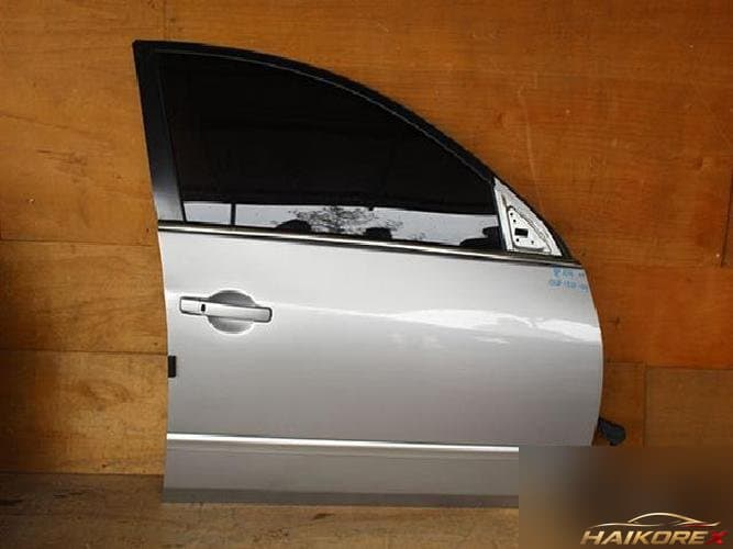 Nissan Altima 2009 — передняя дверь правая