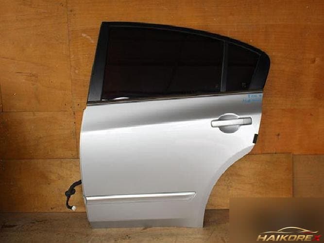 Nissan Altima 2009 — дверь задняя левая