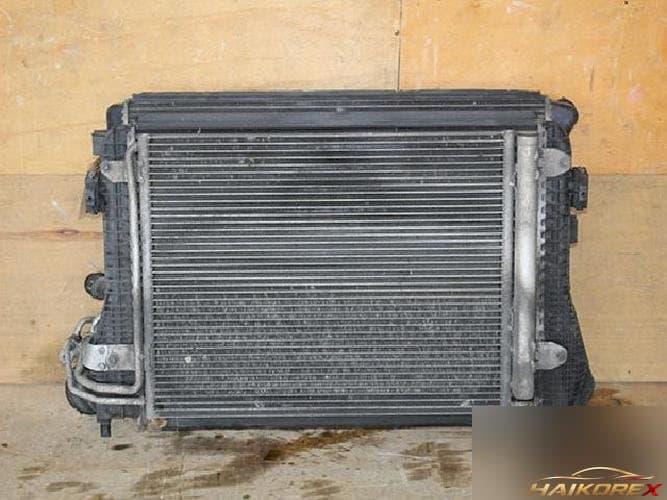 Volkswagen Golf 2008 — радиатор 1