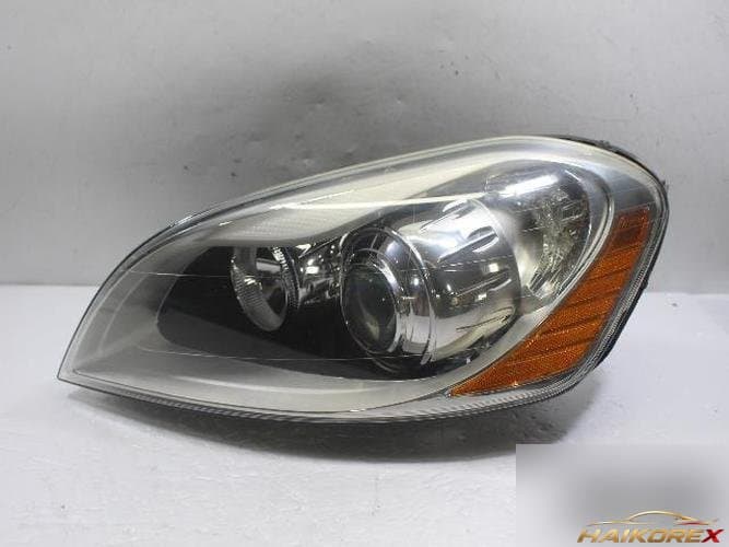 Volvo XC60 2011 — фара левая