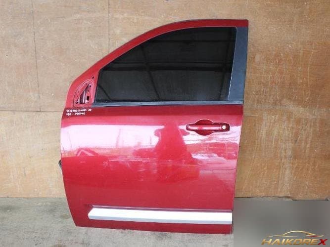 Jeep Compass 2010 — передняя левая дверь