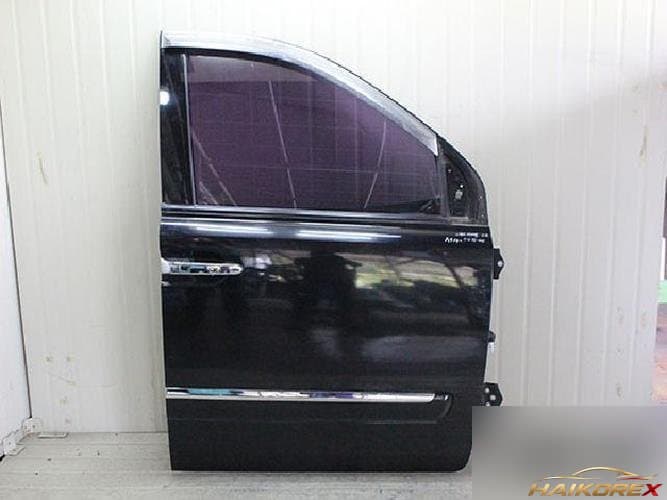 Kia Carnival 2010 — передняя дверь правая