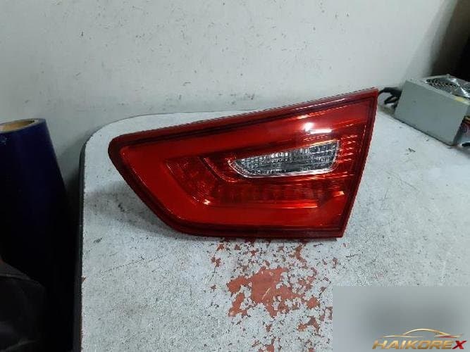 Kia K5 2015 — фонарь задний внутренний правый 92404-2T600