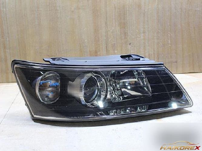 Hyundai Sonata 2005 — фара правая 92102-3KXXX