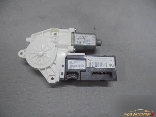 Мотор стеклоподъемника передний левый 807311065R