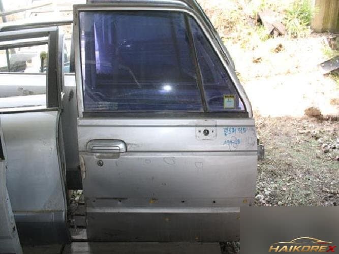Hyundai Galloper 1992 — передняя дверь правая