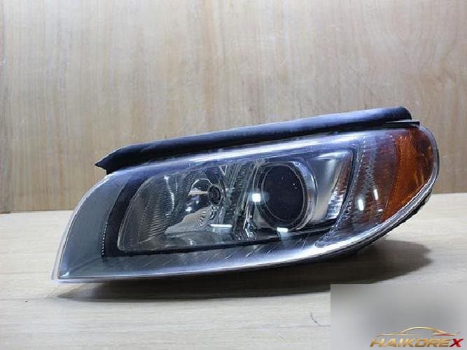 Volvo XC70 1998 — фара левая