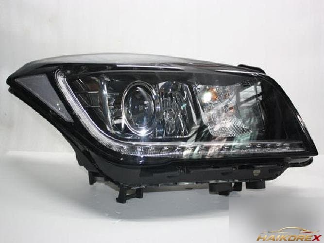 Hyundai Genesis 2014 — фара правая HID