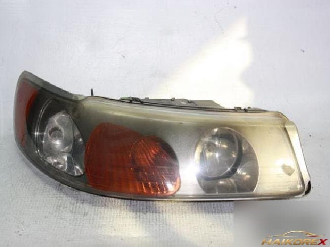 Ford Town Car 2002 — фара правая F8VX-13100-A