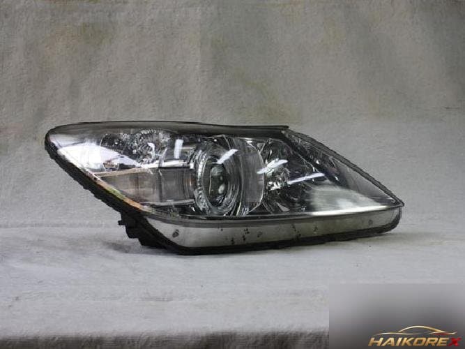 Hyundai Genesis 2009 — фара головного света правая 92102-3MXXX