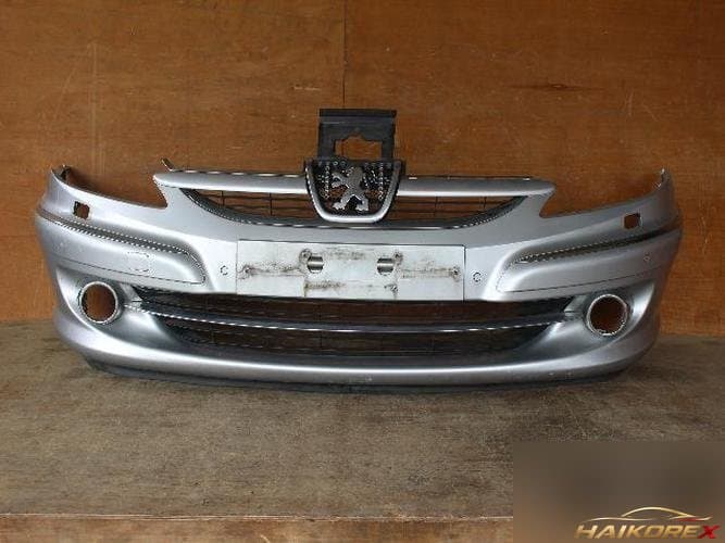 Peugeot 607 2006 — передний бампер