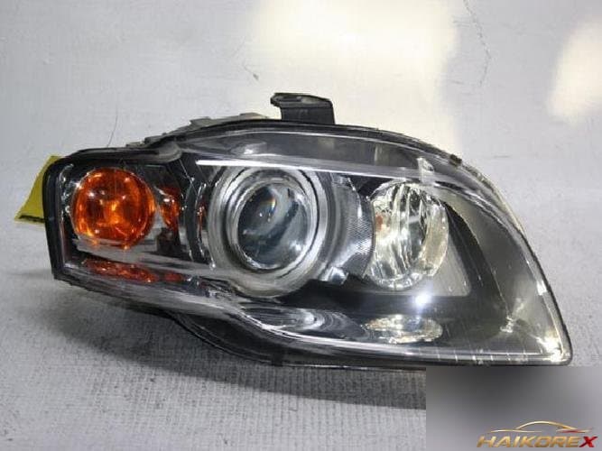 Audi A4 2005 — фара правая HID