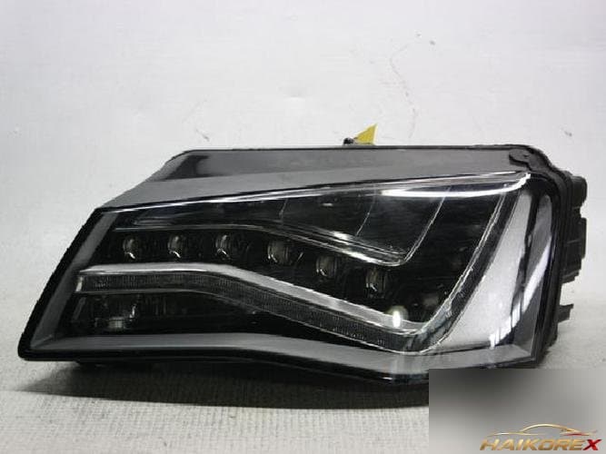 Audi A8 2011 — фара левая (LED)