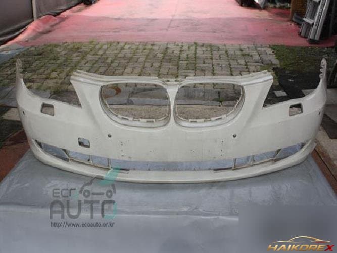 BMW 5 Series 2009 — бампер передний