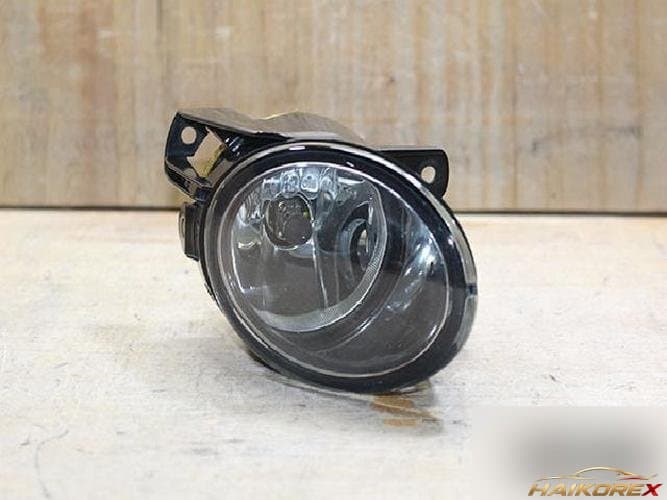 Volkswagen Passat 2008 — противотуманная фара правая 3C0941700B