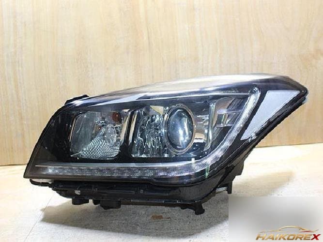 Hyundai Genesis 2014 — фара левая HID 92101-B1170