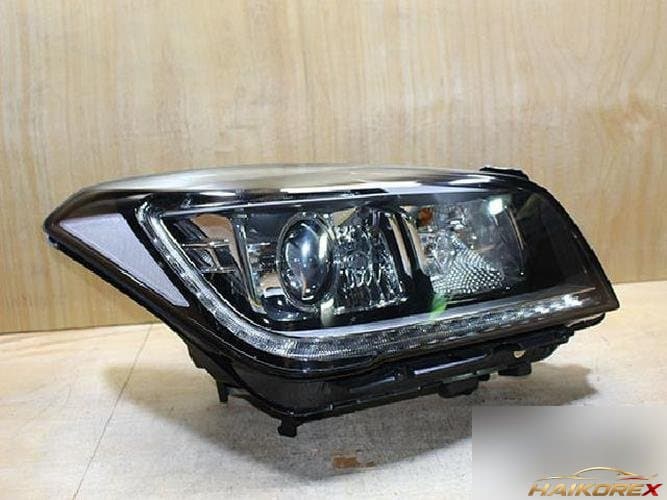 Hyundai Genesis 2014 — фара правая HID