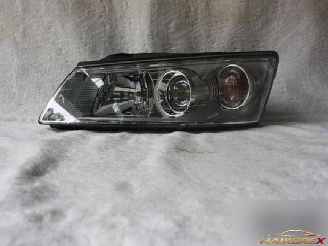 Hyundai Sonata 2005 — фара левая 92101-3KXXX