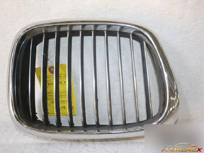 BMW 5 серия 2004 — решетка радиатора M5ZB2497262