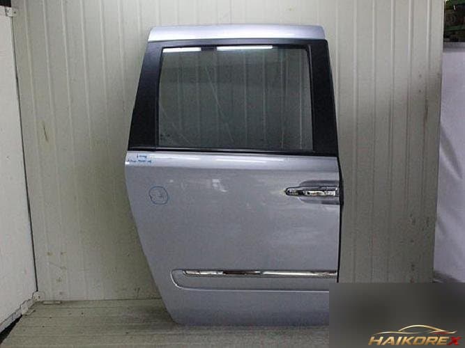 Kia Carnival 2008 — задняя дверь правая