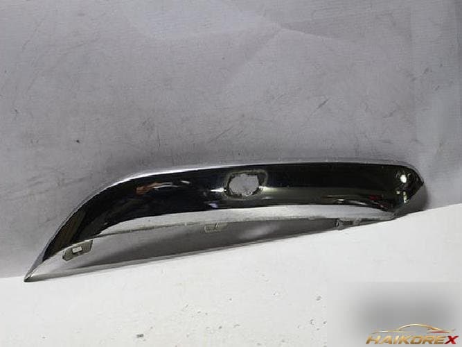 Chrysler 300 2006 — накладка переднего бампера 04805939AA