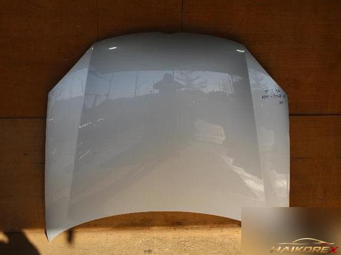 Volkswagen Jetta 2006 — капот 3