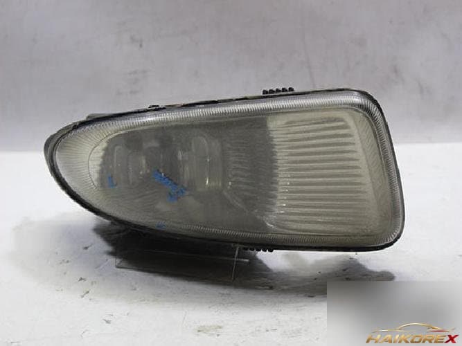 Chrysler Grand Voyager 2002 — туманная фара правая 04857238AB