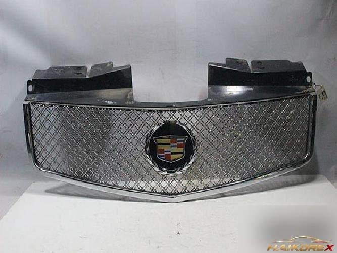 Cadillac CTS 2003 — решетка радиатора