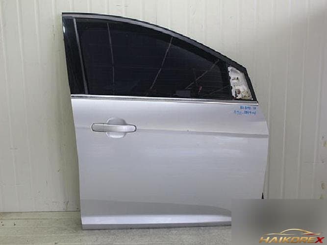 Ford Focus 2012 — передняя дверь правая