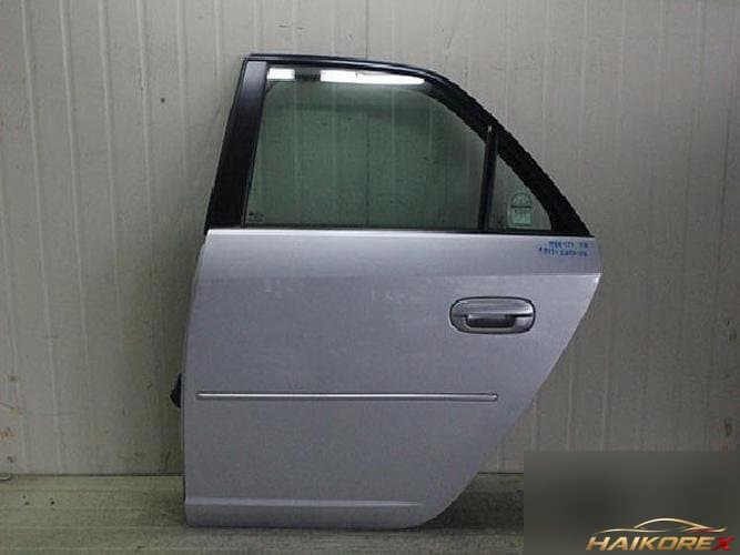 Cadillac CTS 2003 — дверь задняя левая