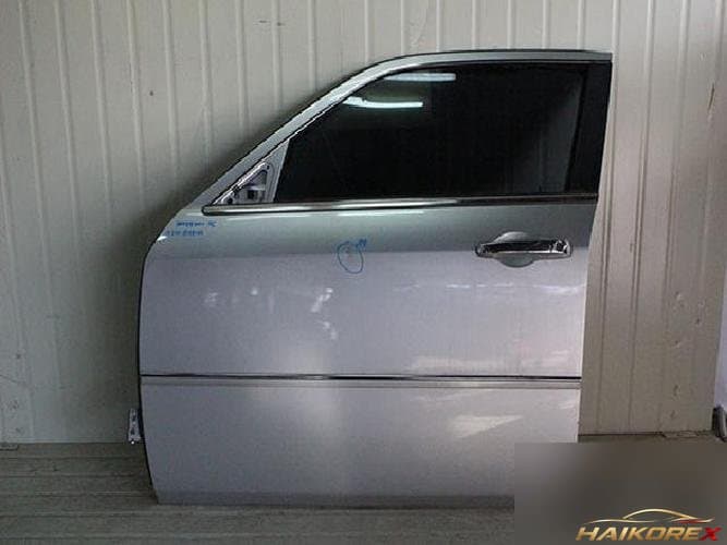 Chrysler 300 2006 — передняя дверь левая