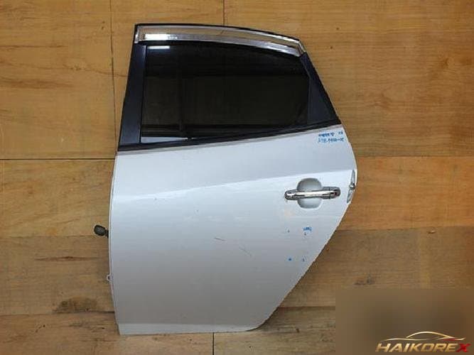 Hyundai Avante 2007 — дверь задняя левая