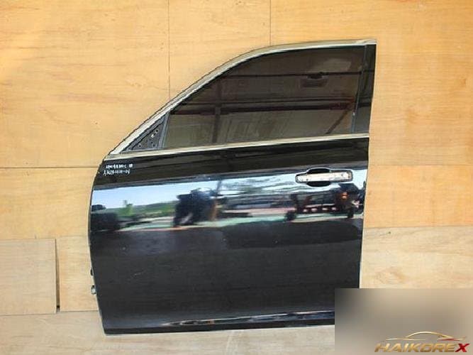 Chrysler 300 2012 — передняя дверь левая