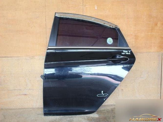 Hyundai Sonata 2010 — дверь задняя левая