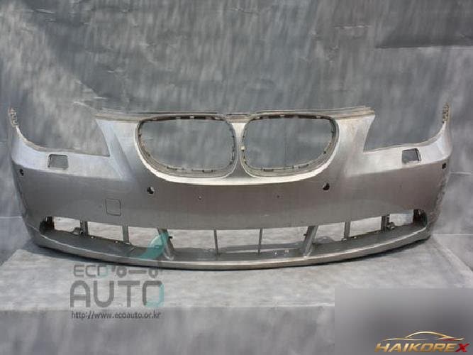 BMW 5 Series 2003 — передний бампер 51117033694